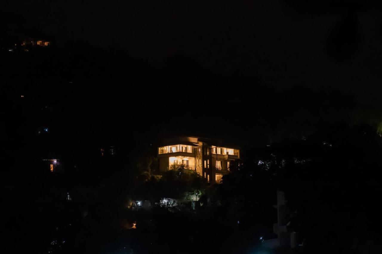 Sky Edge Homestay Канди Экстерьер фото